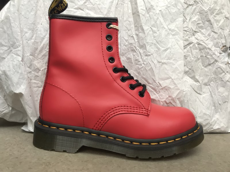Dr. Martens 1460 Smooth Red
